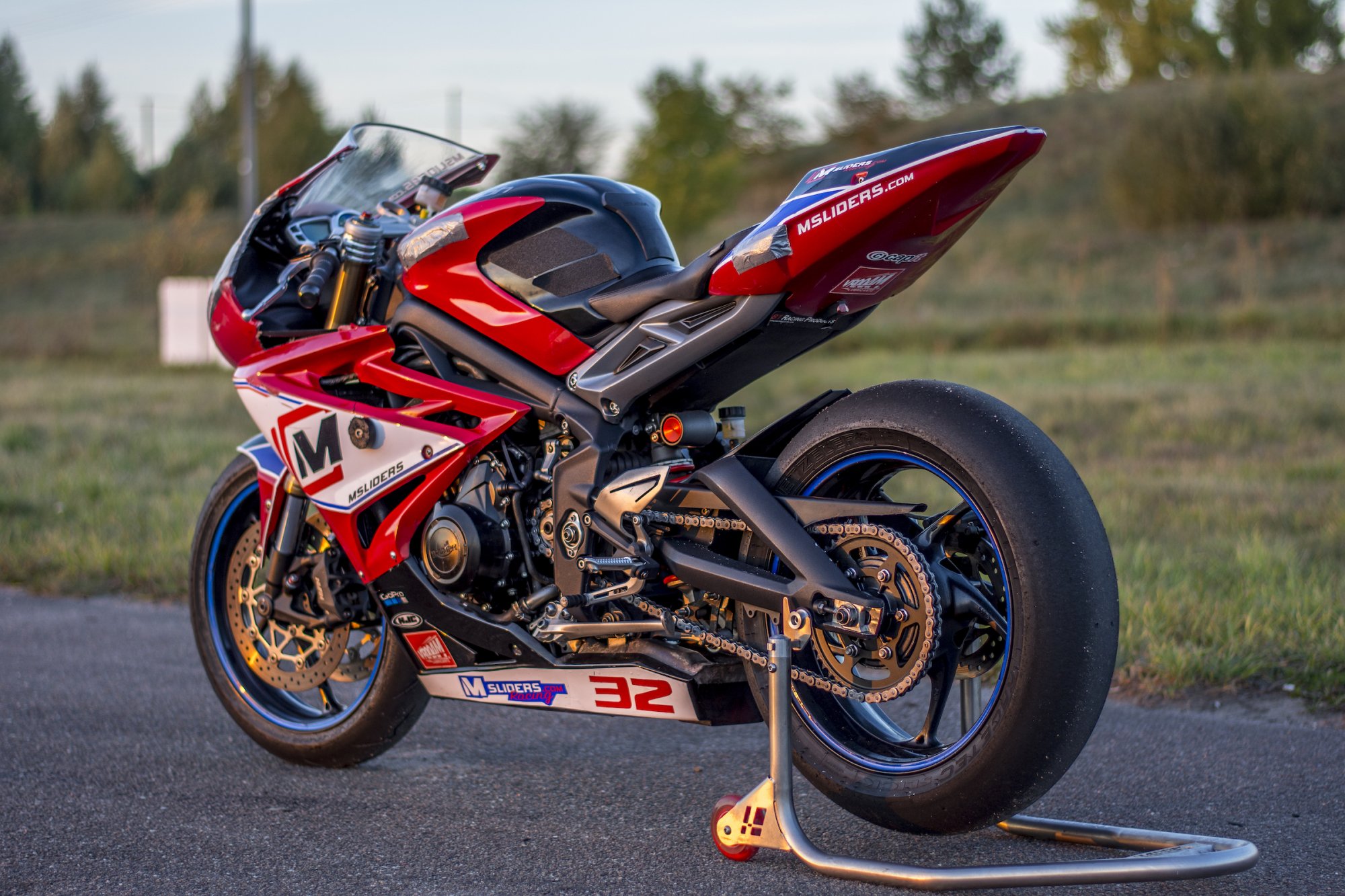 daytona 675 bike